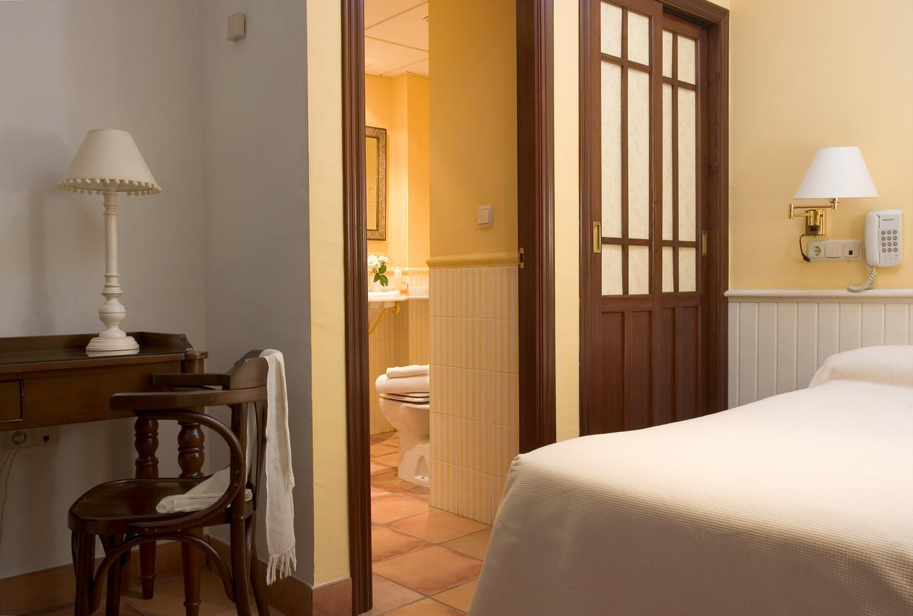 Hotel Veracruz Utrera Zewnętrze zdjęcie